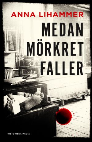 Medan mörkret faller | 1:a upplagan