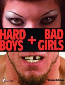 Hard Boys And Bad Girls : Lives of Aspiring Wrestlers