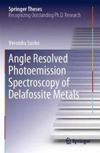 Angle Resolved Photoemission Spectroscopy of Delafossite Metals