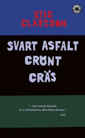 Svart asfalt grönt gräs