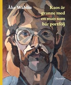 Kaos är granne med en man som bär portfölj | 0:e upplagan